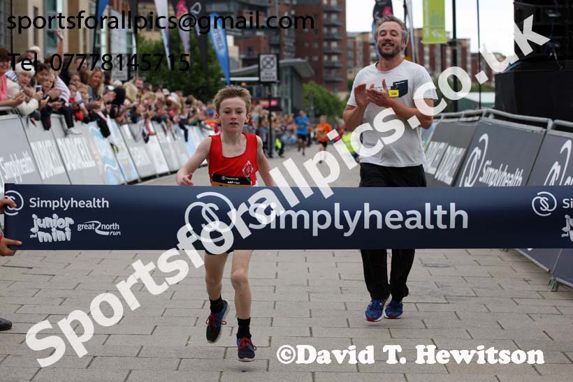 Simplyhealth Junior, 5k and Mini Great North Run. Photo: David T. Hewitson/Sports for All Pics